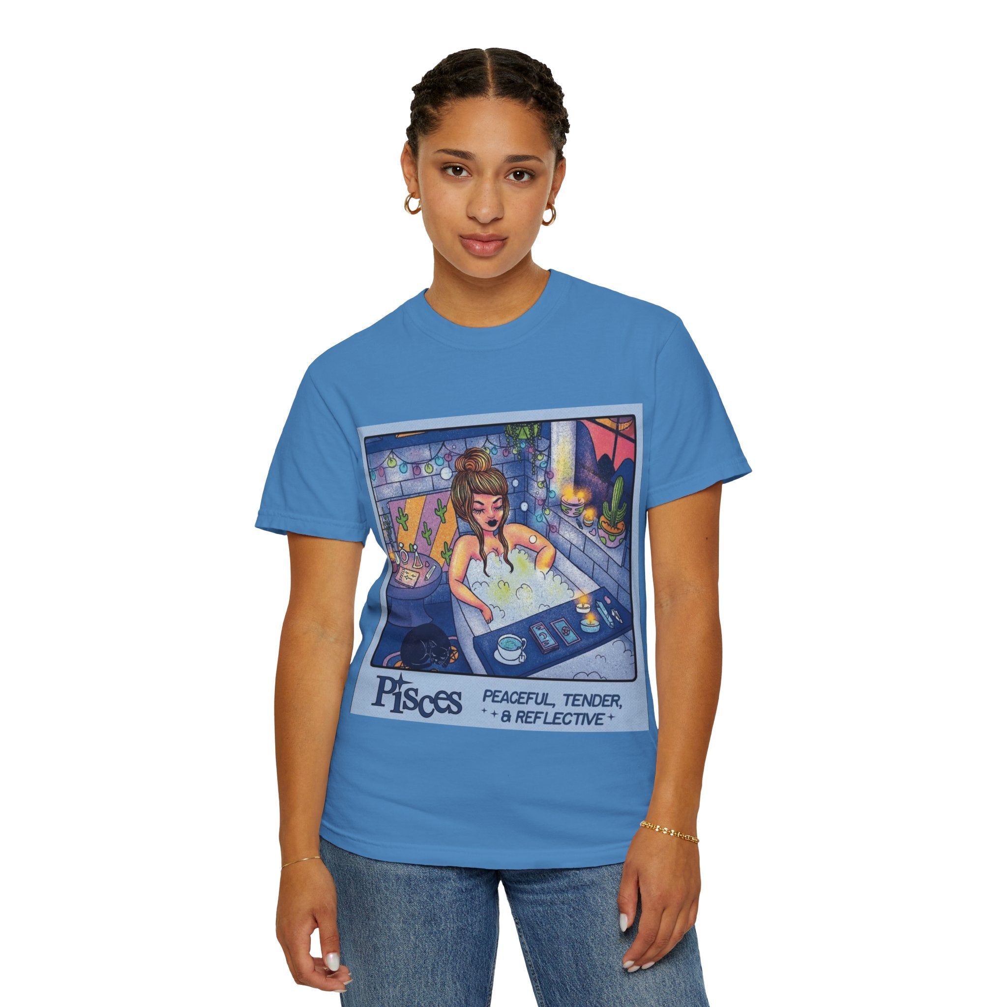 Creepin' It Real – October Essential Tee Astrology Pisces T-Shirt, Unisex Astrology Shirt, Unique Zodiac Tee, Gift for Pisces, Horoscope Apparel, Zodiac Sign T-Shirt - Metamorphosis Creations