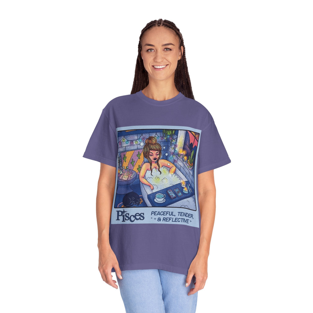 Creepin' It Real – October Essential Tee Astrology Pisces T-Shirt, Unisex Astrology Shirt, Unique Zodiac Tee, Gift for Pisces, Horoscope Apparel, Zodiac Sign T-Shirt - Metamorphosis Creations