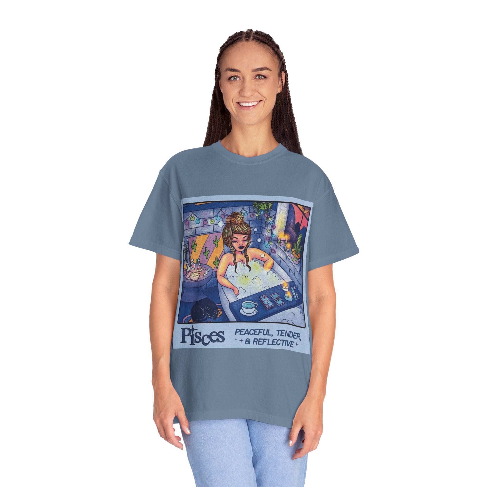 Creepin' It Real – October Essential Tee Astrology Pisces T-Shirt, Unisex Astrology Shirt, Unique Zodiac Tee, Gift for Pisces, Horoscope Apparel, Zodiac Sign T-Shirt - Metamorphosis Creations
