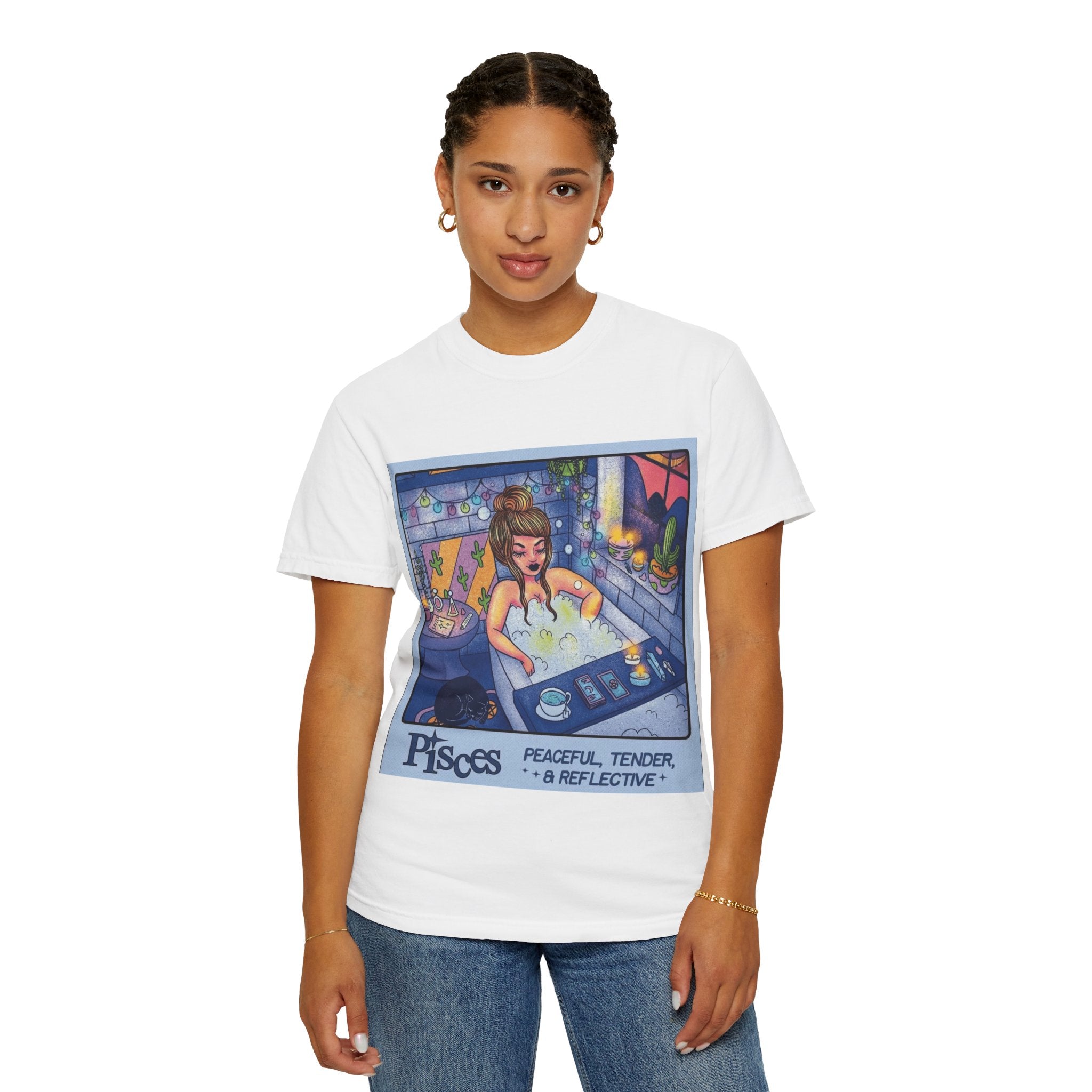 Creepin' It Real – October Essential Tee Astrology Pisces T-Shirt, Unisex Astrology Shirt, Unique Zodiac Tee, Gift for Pisces, Horoscope Apparel, Zodiac Sign T-Shirt - Metamorphosis Creations