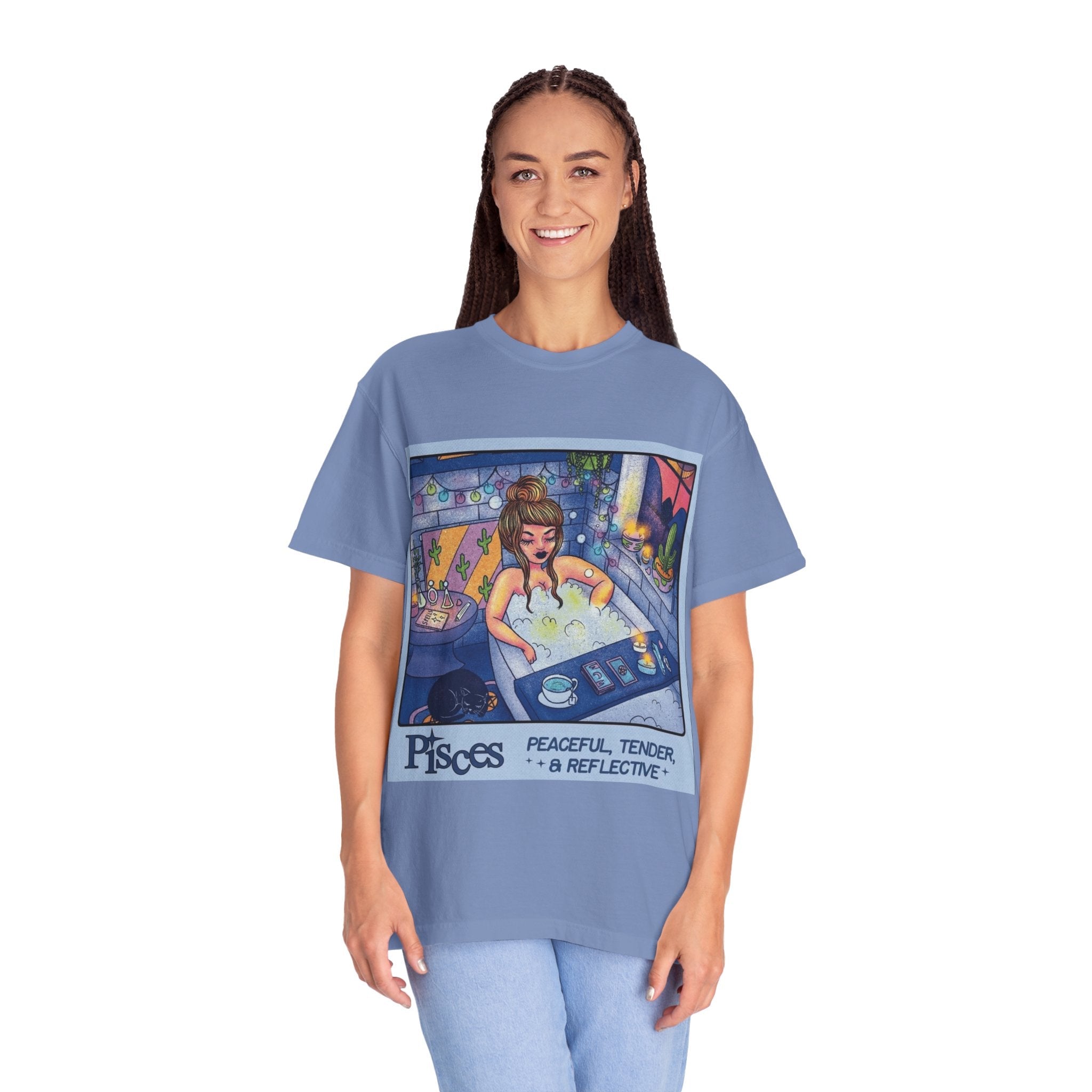 Creepin' It Real – October Essential Tee Astrology Pisces T-Shirt, Unisex Astrology Shirt, Unique Zodiac Tee, Gift for Pisces, Horoscope Apparel, Zodiac Sign T-Shirt - Metamorphosis Creations