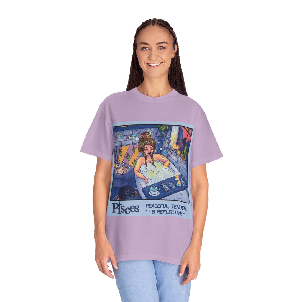 Creepin' It Real – October Essential Tee Astrology Pisces T-Shirt, Unisex Astrology Shirt, Unique Zodiac Tee, Gift for Pisces, Horoscope Apparel, Zodiac Sign T-Shirt - Metamorphosis Creations