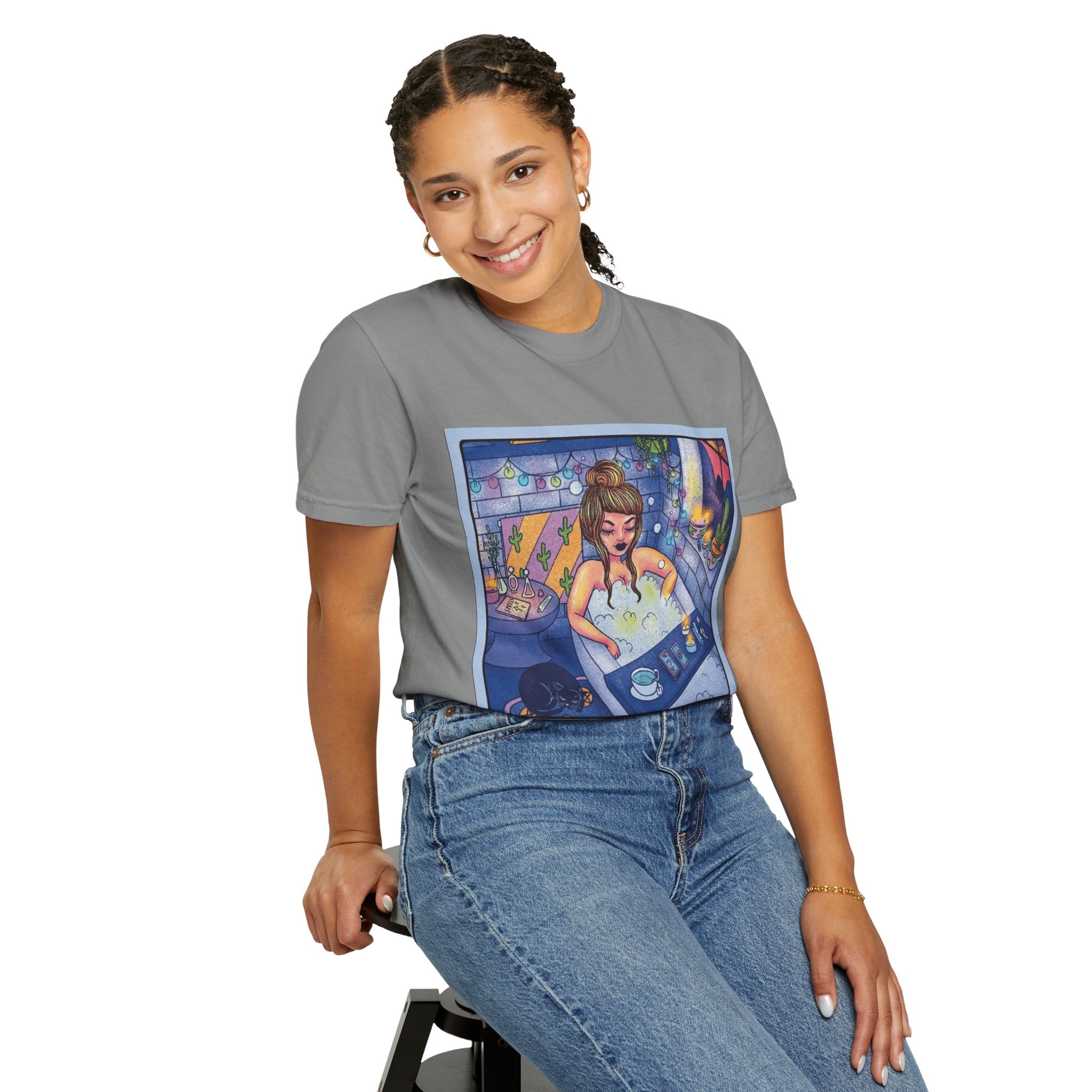 Creepin' It Real – October Essential Tee Astrology Pisces T-Shirt, Unisex Astrology Shirt, Unique Zodiac Tee, Gift for Pisces, Horoscope Apparel, Zodiac Sign T-Shirt - Metamorphosis Creations