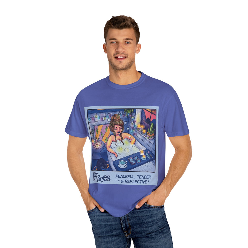 Creepin' It Real – October Essential Tee Astrology Pisces T-Shirt, Unisex Astrology Shirt, Unique Zodiac Tee, Gift for Pisces, Horoscope Apparel, Zodiac Sign T-Shirt - Metamorphosis Creations