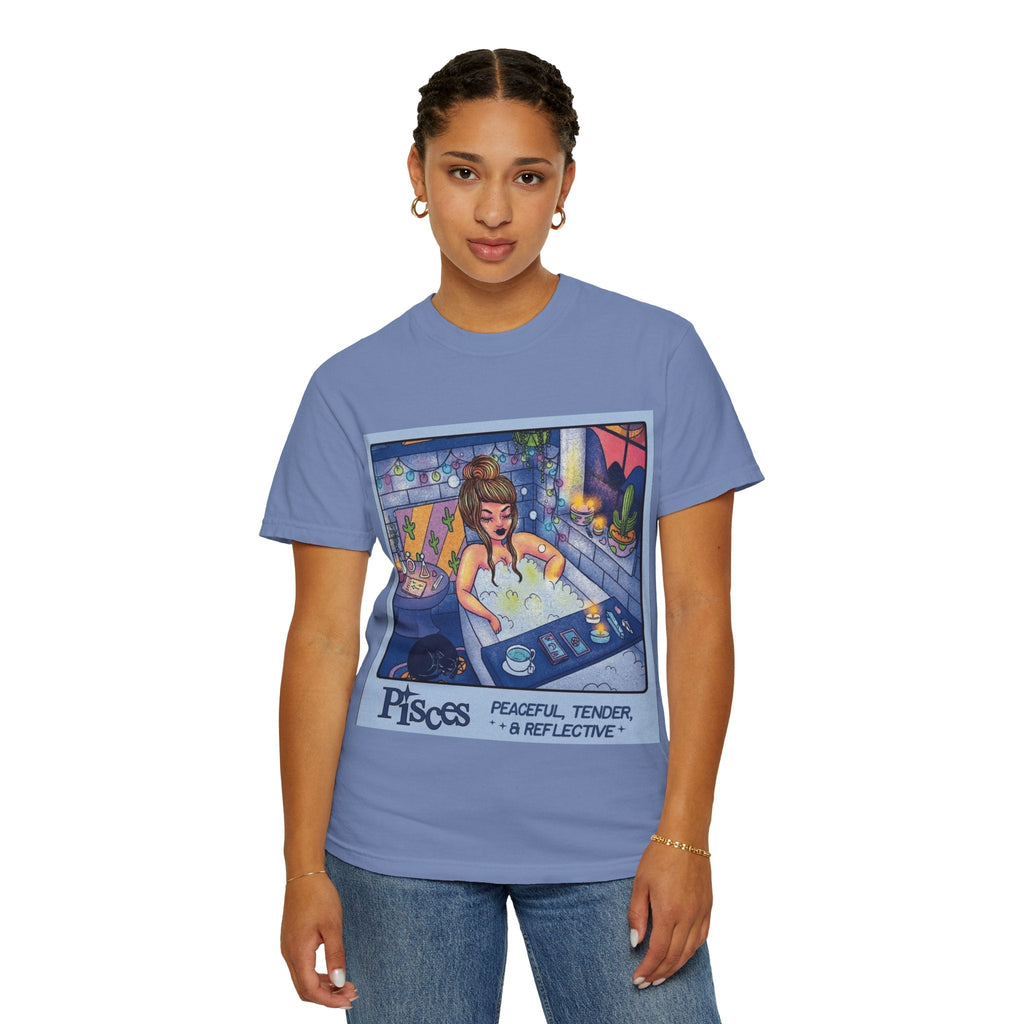 Creepin' It Real – October Essential Tee Astrology Pisces T-Shirt, Unisex Astrology Shirt, Unique Zodiac Tee, Gift for Pisces, Horoscope Apparel, Zodiac Sign T-Shirt - Metamorphosis Creations