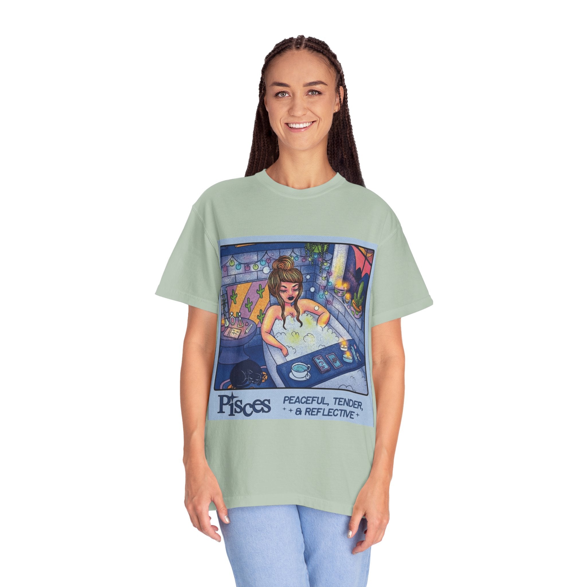 Creepin' It Real – October Essential Tee Astrology Pisces T-Shirt, Unisex Astrology Shirt, Unique Zodiac Tee, Gift for Pisces, Horoscope Apparel, Zodiac Sign T-Shirt - Metamorphosis Creations