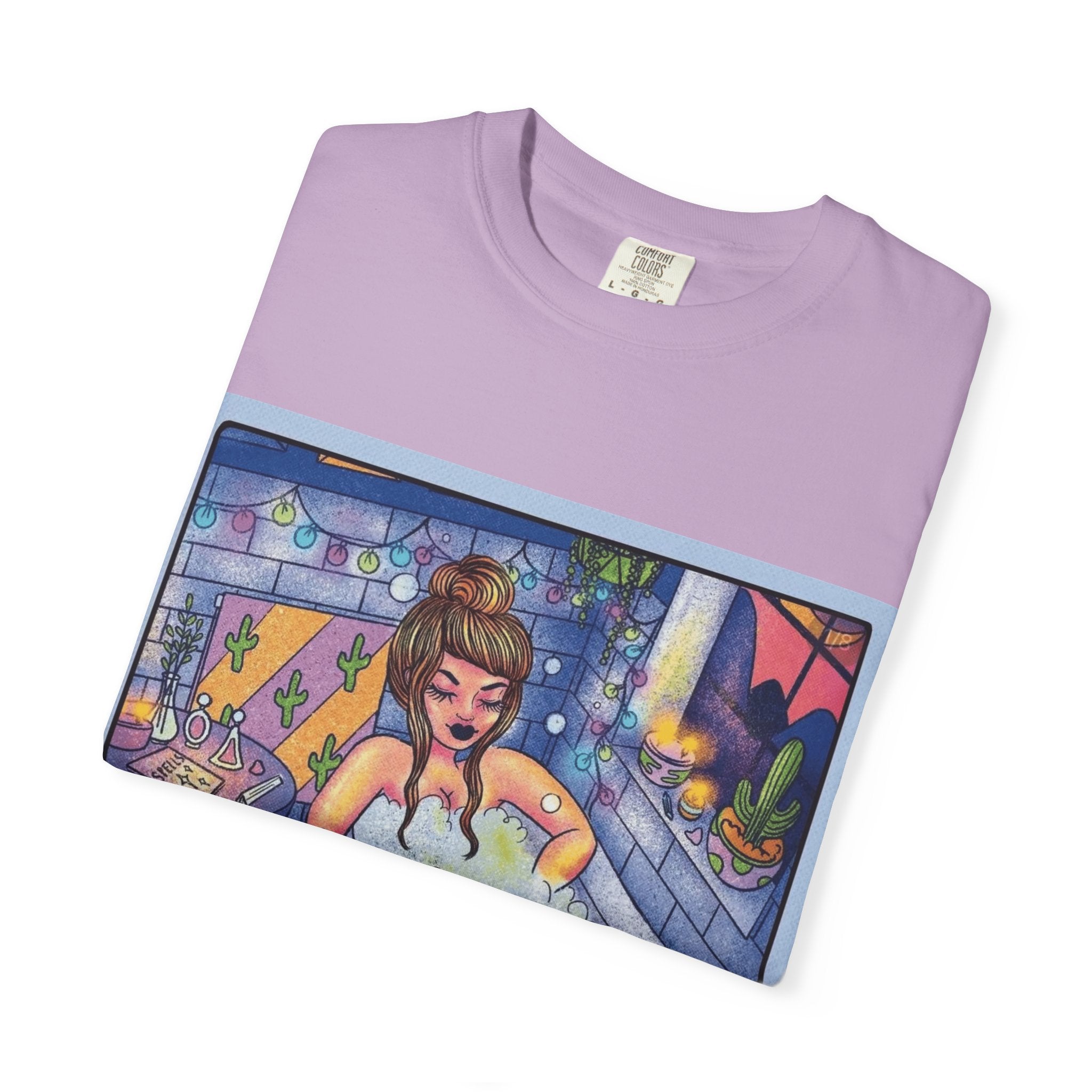 Creepin' It Real – October Essential Tee Astrology Pisces T-Shirt, Unisex Astrology Shirt, Unique Zodiac Tee, Gift for Pisces, Horoscope Apparel, Zodiac Sign T-Shirt - Metamorphosis Creations