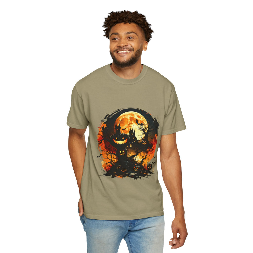 Halloween Moon Graphic T-shirt, Unisex Spooky Shirt, Fall Outfit, October Fest Tee, Halloween Party Wear, Trick or Treat T-shirt - Metamorphosis Creations