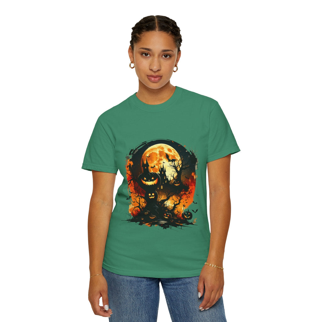Halloween Moon Graphic T-shirt, Unisex Spooky Shirt, Fall Outfit, October Fest Tee, Halloween Party Wear, Trick or Treat T-shirt - Metamorphosis Creations