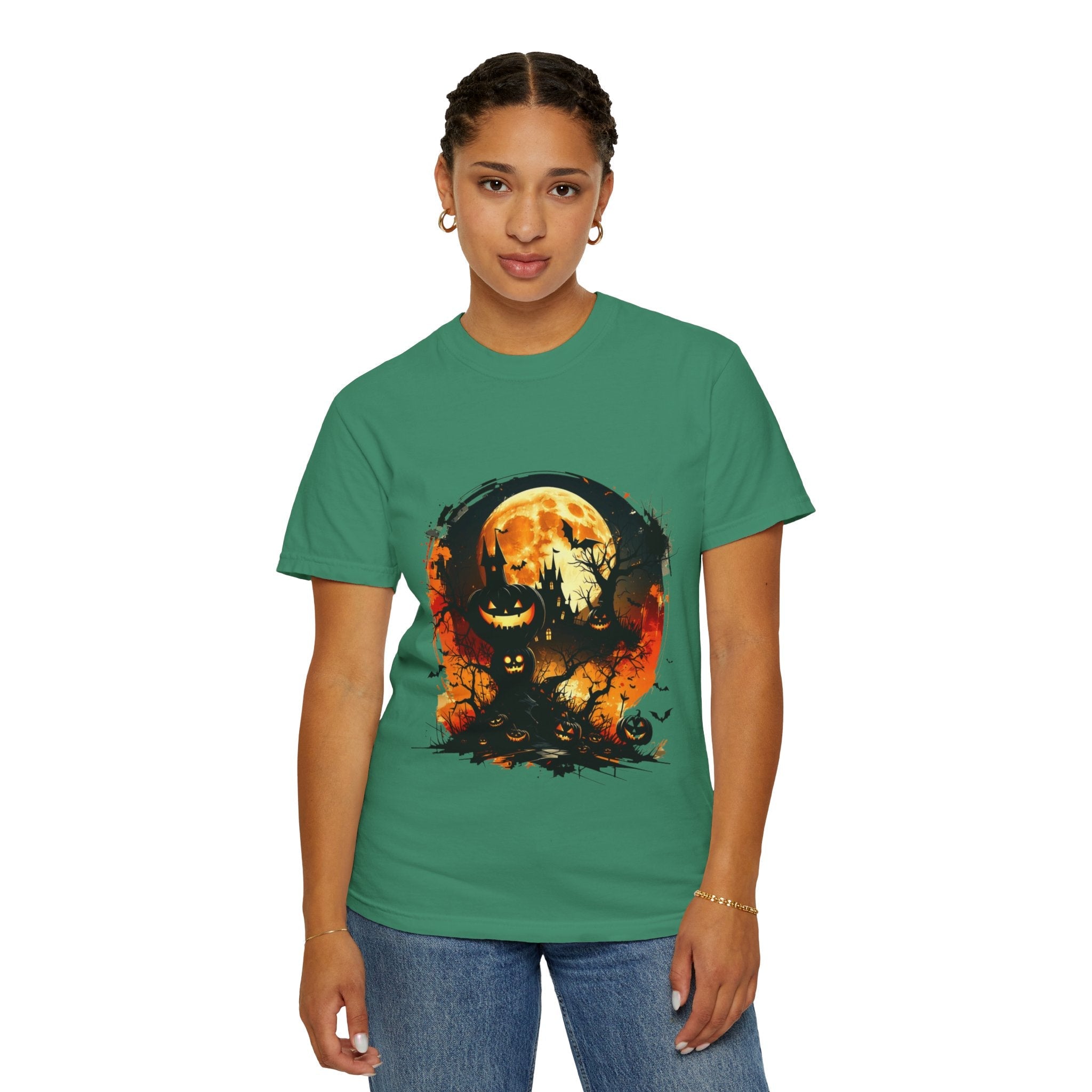 Halloween Moon Graphic T-shirt, Unisex Spooky Shirt, Fall Outfit, October Fest Tee, Halloween Party Wear, Trick or Treat T-shirt - Metamorphosis Creations