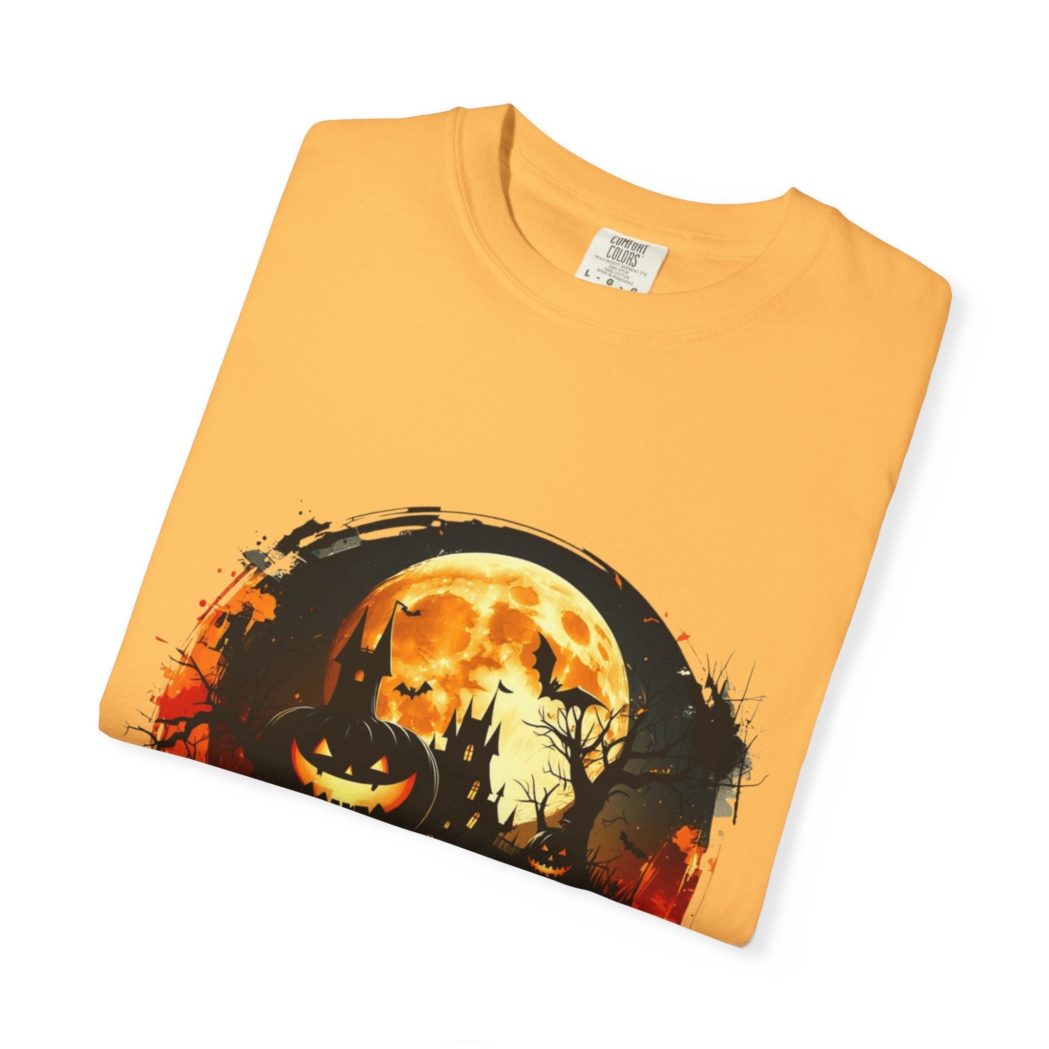 Halloween Moon Graphic T-shirt, Unisex Spooky Shirt, Fall Outfit, October Fest Tee, Halloween Party Wear, Trick or Treat T-shirt - Metamorphosis Creations