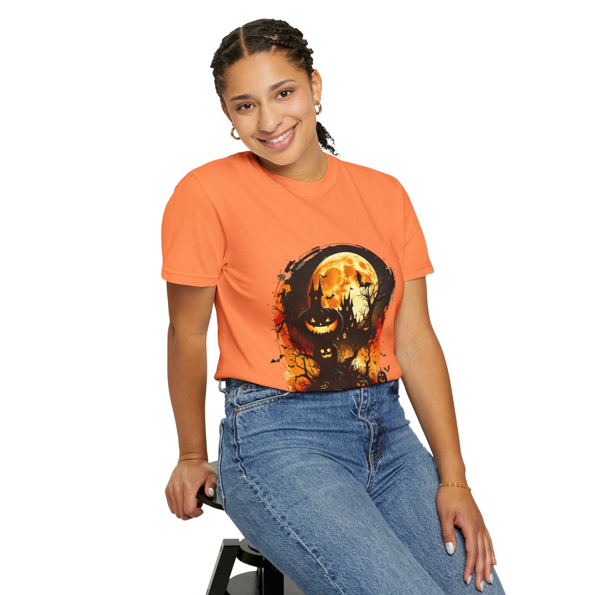 Halloween Moon Graphic T-shirt, Unisex Spooky Shirt, Fall Outfit, October Fest Tee, Halloween Party Wear, Trick or Treat T-shirt - Metamorphosis Creations