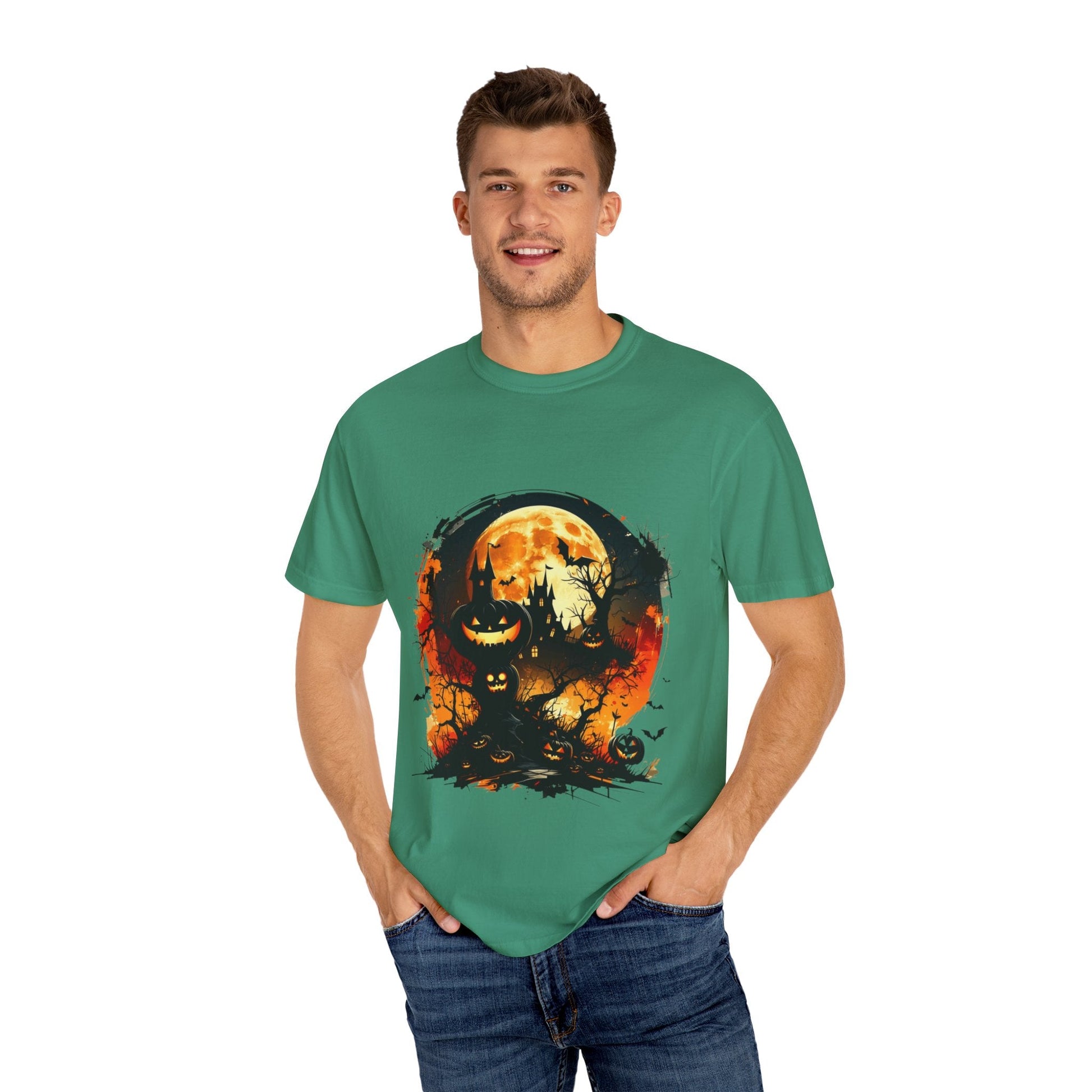 Halloween Moon Graphic T-shirt, Unisex Spooky Shirt, Fall Outfit, October Fest Tee, Halloween Party Wear, Trick or Treat T-shirt - Metamorphosis Creations