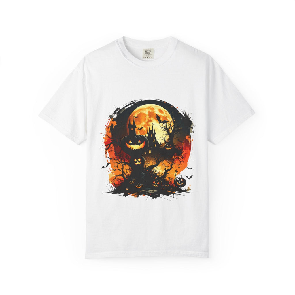 Halloween Moon Graphic T-shirt, Unisex Spooky Shirt, Fall Outfit, October Fest Tee, Halloween Party Wear, Trick or Treat T-shirt - Metamorphosis Creations