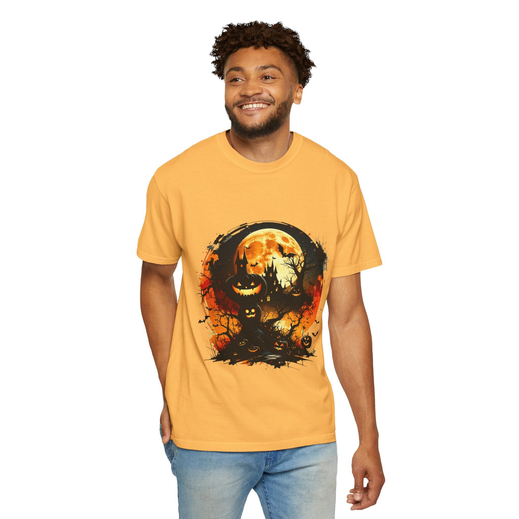 Halloween Moon Graphic T-shirt, Unisex Spooky Shirt, Fall Outfit, October Fest Tee, Halloween Party Wear, Trick or Treat T-shirt - Metamorphosis Creations