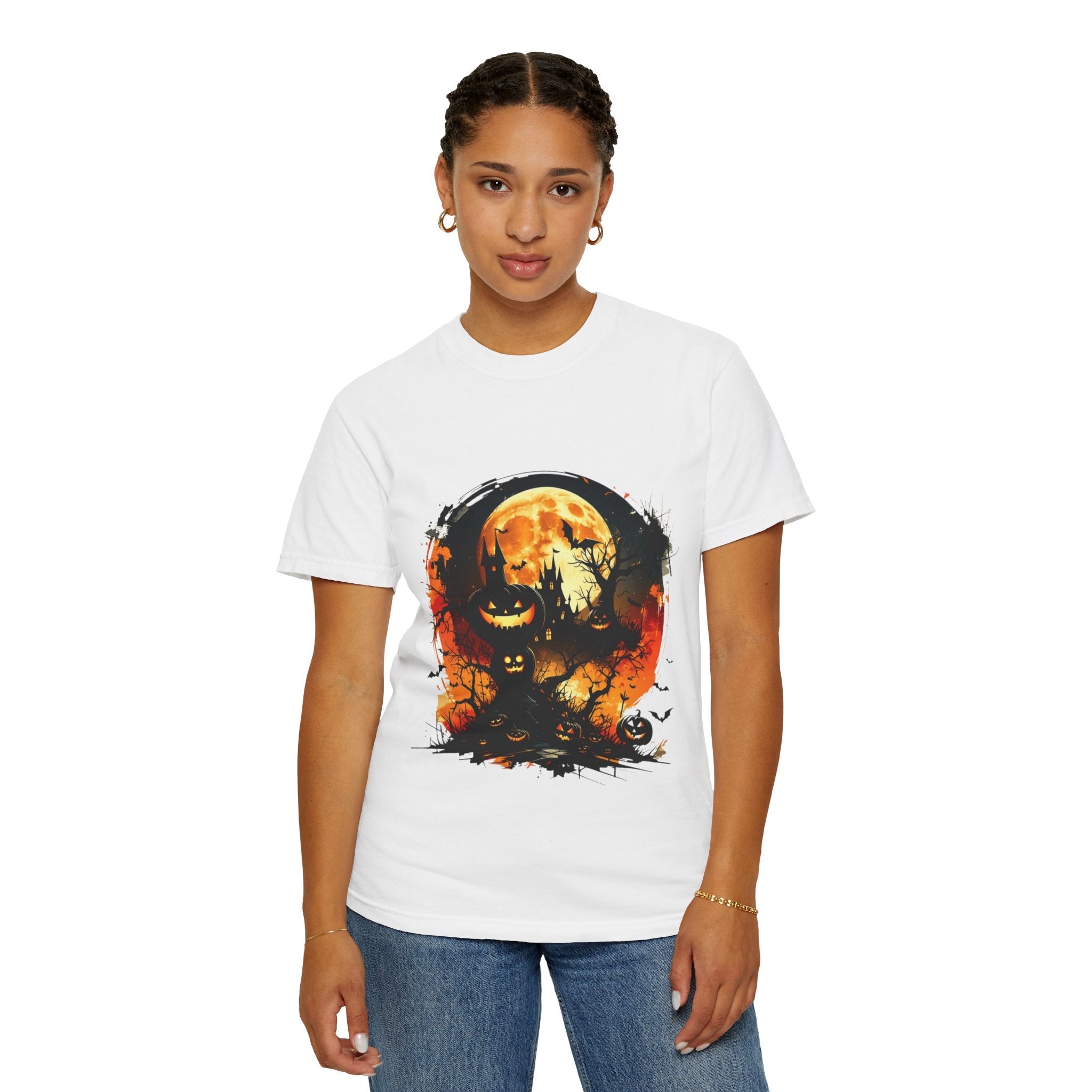 Halloween Moon Graphic T-shirt, Unisex Spooky Shirt, Fall Outfit, October Fest Tee, Halloween Party Wear, Trick or Treat T-shirt - Metamorphosis Creations