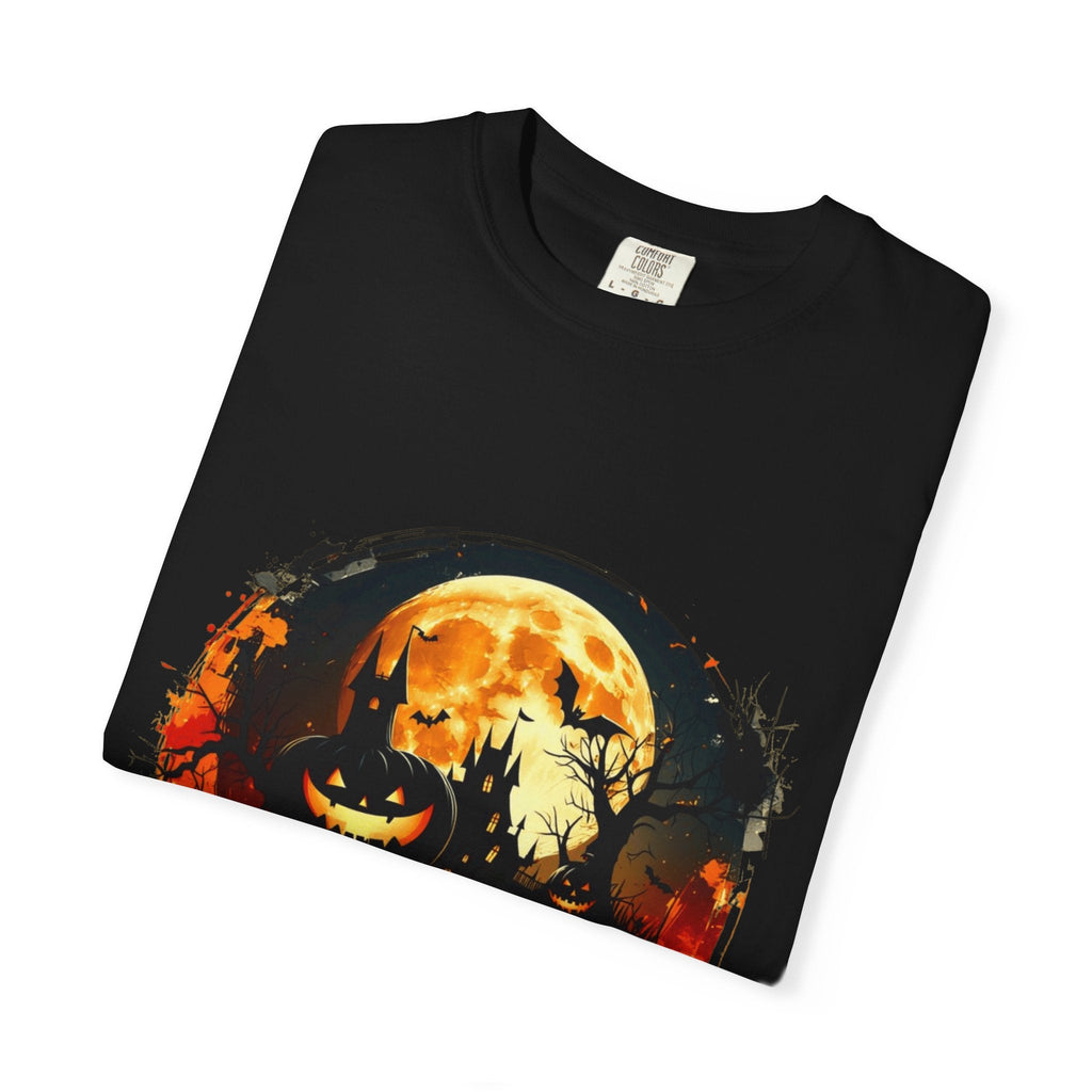 Halloween Moon Graphic T-shirt, Unisex Spooky Shirt, Fall Outfit, October Fest Tee, Halloween Party Wear, Trick or Treat T-shirt - Metamorphosis Creations
