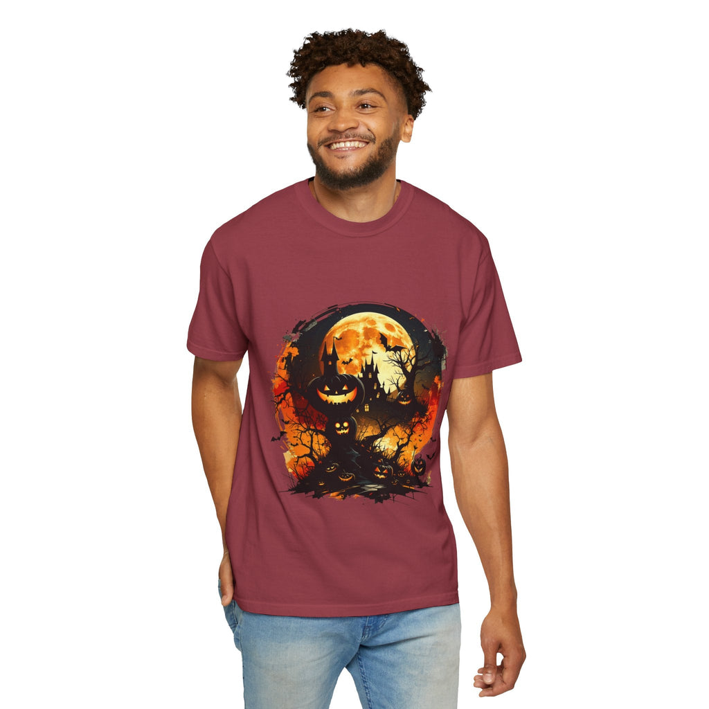 Halloween Moon Graphic T-shirt, Unisex Spooky Shirt, Fall Outfit, October Fest Tee, Halloween Party Wear, Trick or Treat T-shirt - Metamorphosis Creations