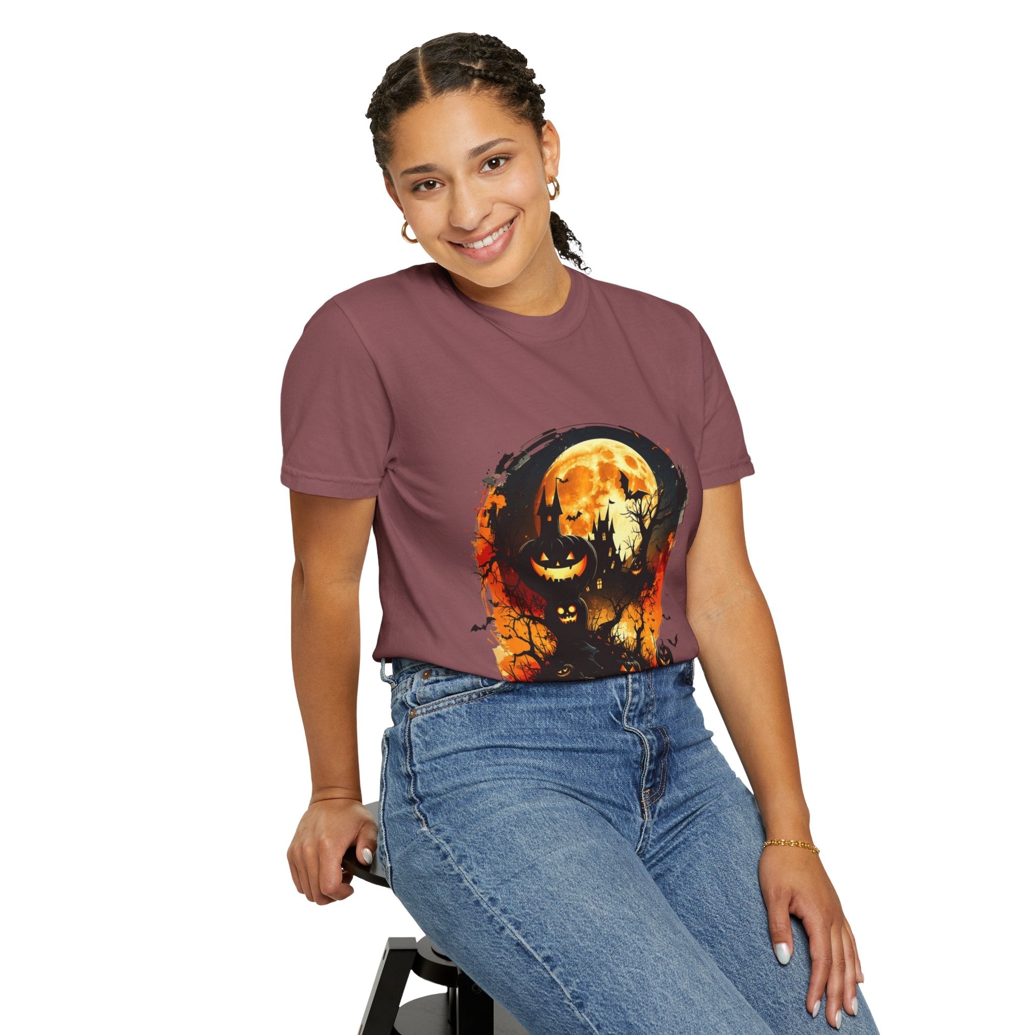 Halloween Moon Graphic T-shirt, Unisex Spooky Shirt, Fall Outfit, October Fest Tee, Halloween Party Wear, Trick or Treat T-shirt - Metamorphosis Creations