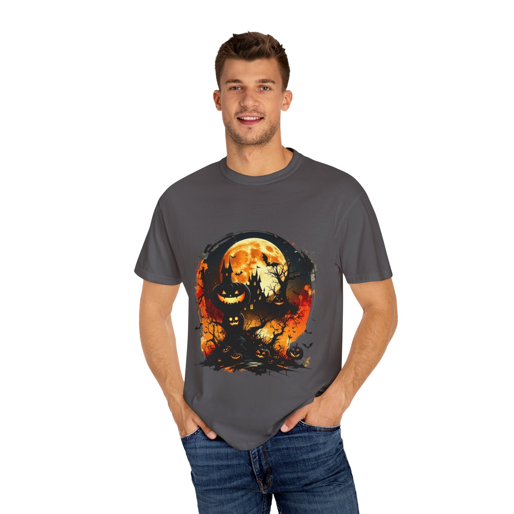 Halloween Moon Graphic T-shirt, Unisex Spooky Shirt, Fall Outfit, October Fest Tee, Halloween Party Wear, Trick or Treat T-shirt - Metamorphosis Creations