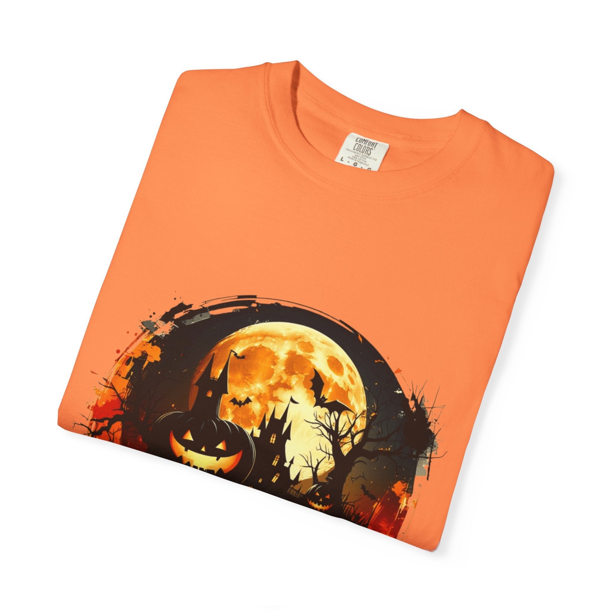 Halloween Moon Graphic T-shirt, Unisex Spooky Shirt, Fall Outfit, October Fest Tee, Halloween Party Wear, Trick or Treat T-shirt - Metamorphosis Creations