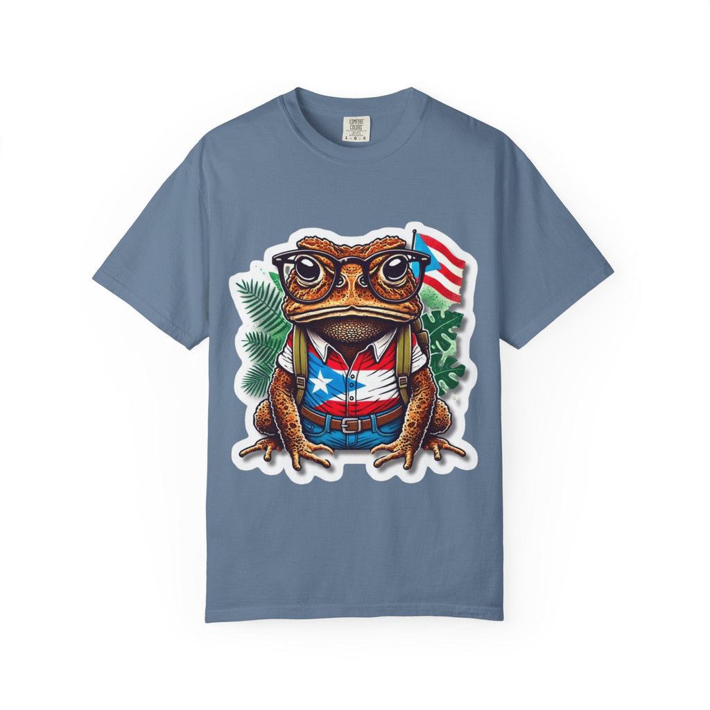 Puerto rico Patriotic Frog T-Shirt, Unisex Garment - Dyed Tee for Nature Lovers, Summer Parties, Luce tu orgullo puertorriqueño con estilo PR - Metamorphosis Creations
