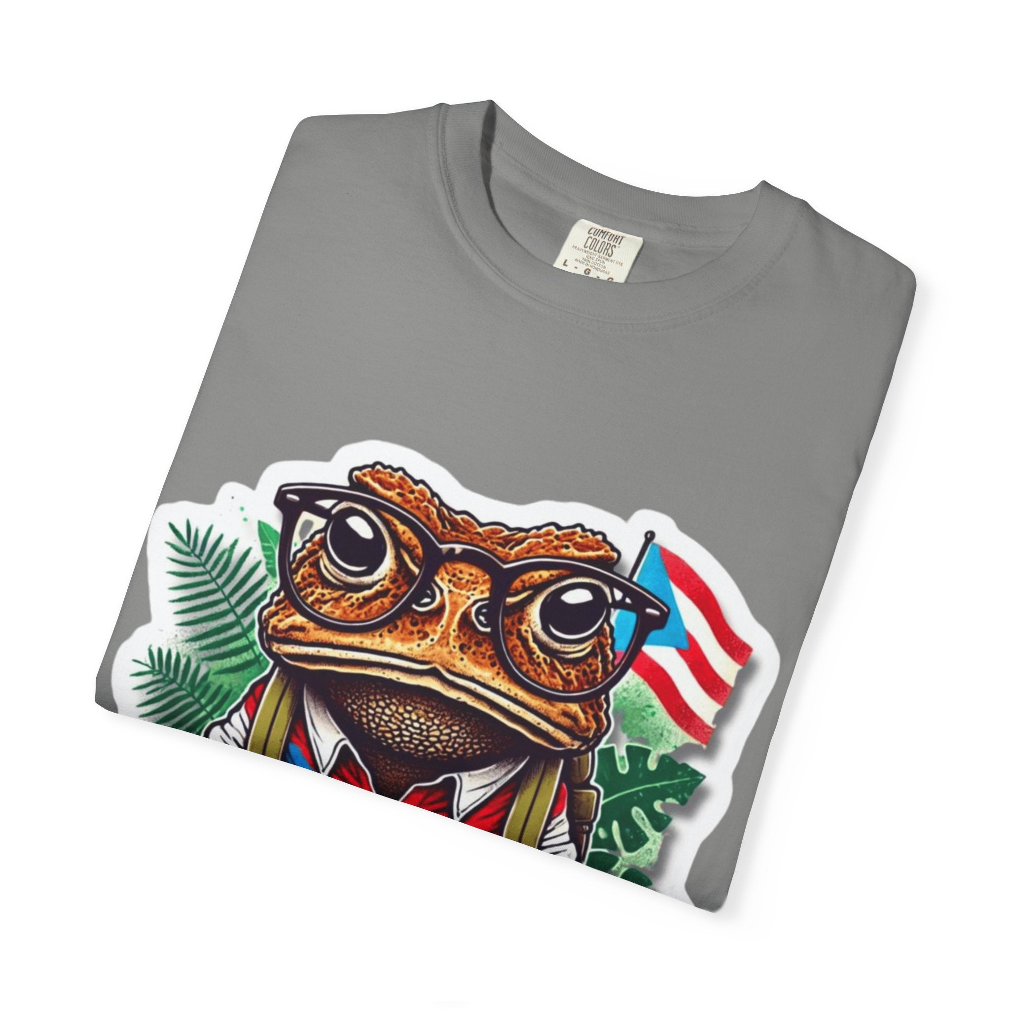Puerto rico Patriotic Frog T-Shirt, Unisex Garment - Dyed Tee for Nature Lovers, Summer Parties, Luce tu orgullo puertorriqueño con estilo PR - Metamorphosis Creations