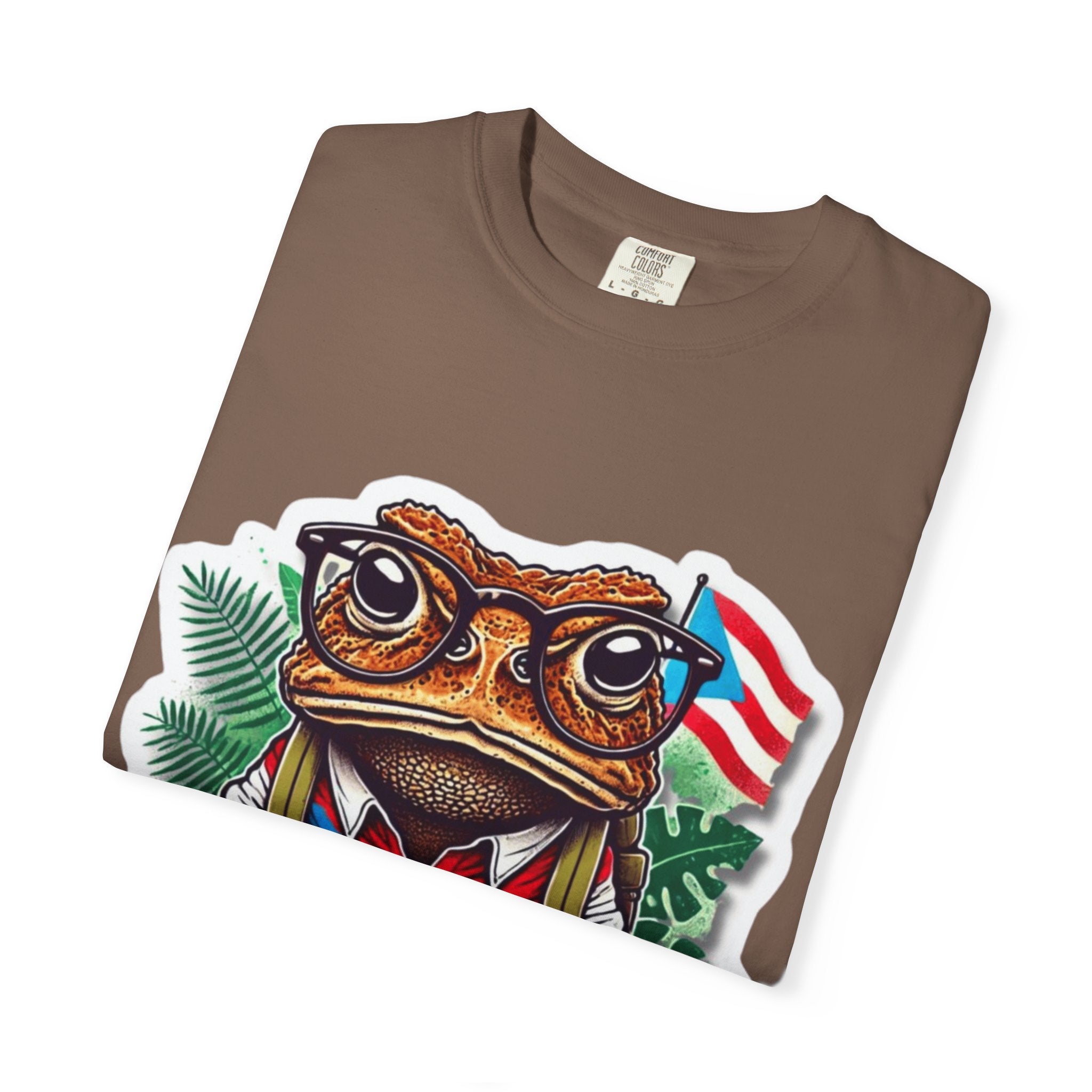 Puerto rico Patriotic Frog T-Shirt, Unisex Garment - Dyed Tee for Nature Lovers, Summer Parties, Luce tu orgullo puertorriqueño con estilo PR - Metamorphosis Creations