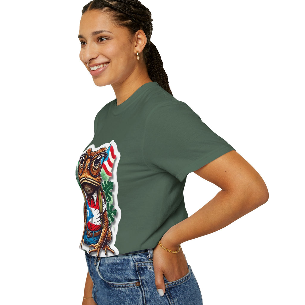 Puerto rico Patriotic Frog T-Shirt, Unisex Garment - Dyed Tee for Nature Lovers, Summer Parties, Luce tu orgullo puertorriqueño con estilo PR - Metamorphosis Creations