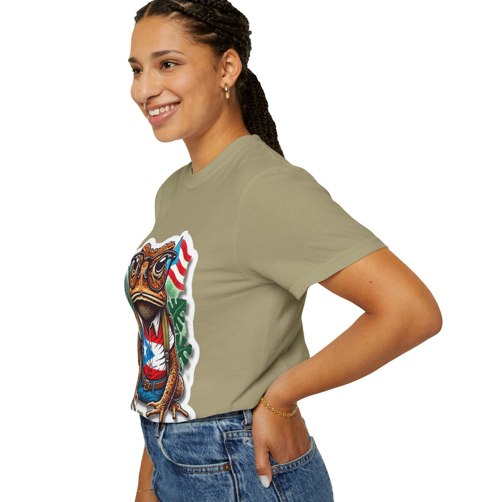 Puerto rico Patriotic Frog T-Shirt, Unisex Garment - Dyed Tee for Nature Lovers, Summer Parties, Luce tu orgullo puertorriqueño con estilo PR - Metamorphosis Creations