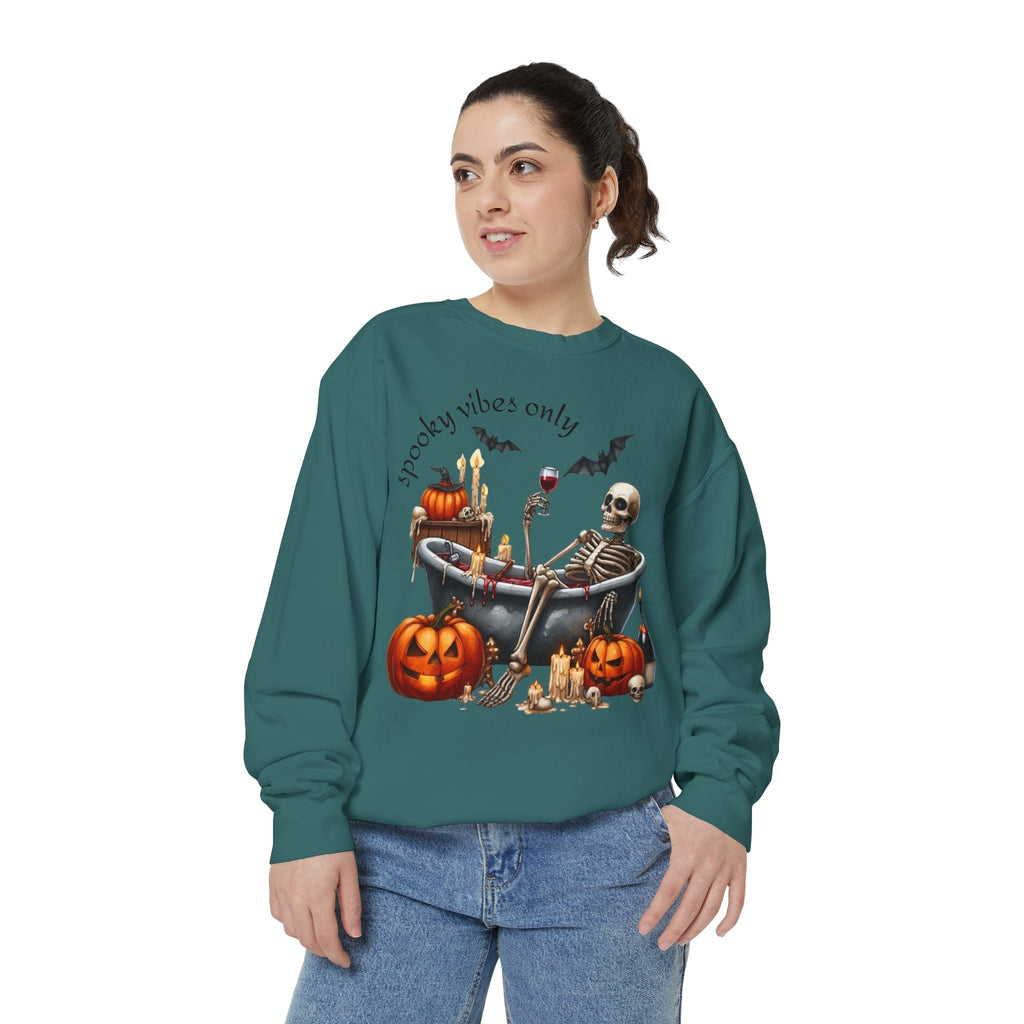 Spooky Vibes Only Sweatshirt, Halloween Sweatshirt, Unisex Fall Apparel, Cozy Trick or Treat Sweatshirt, Comfortable Halloween Gift, [...] - Metamorphosis Creations