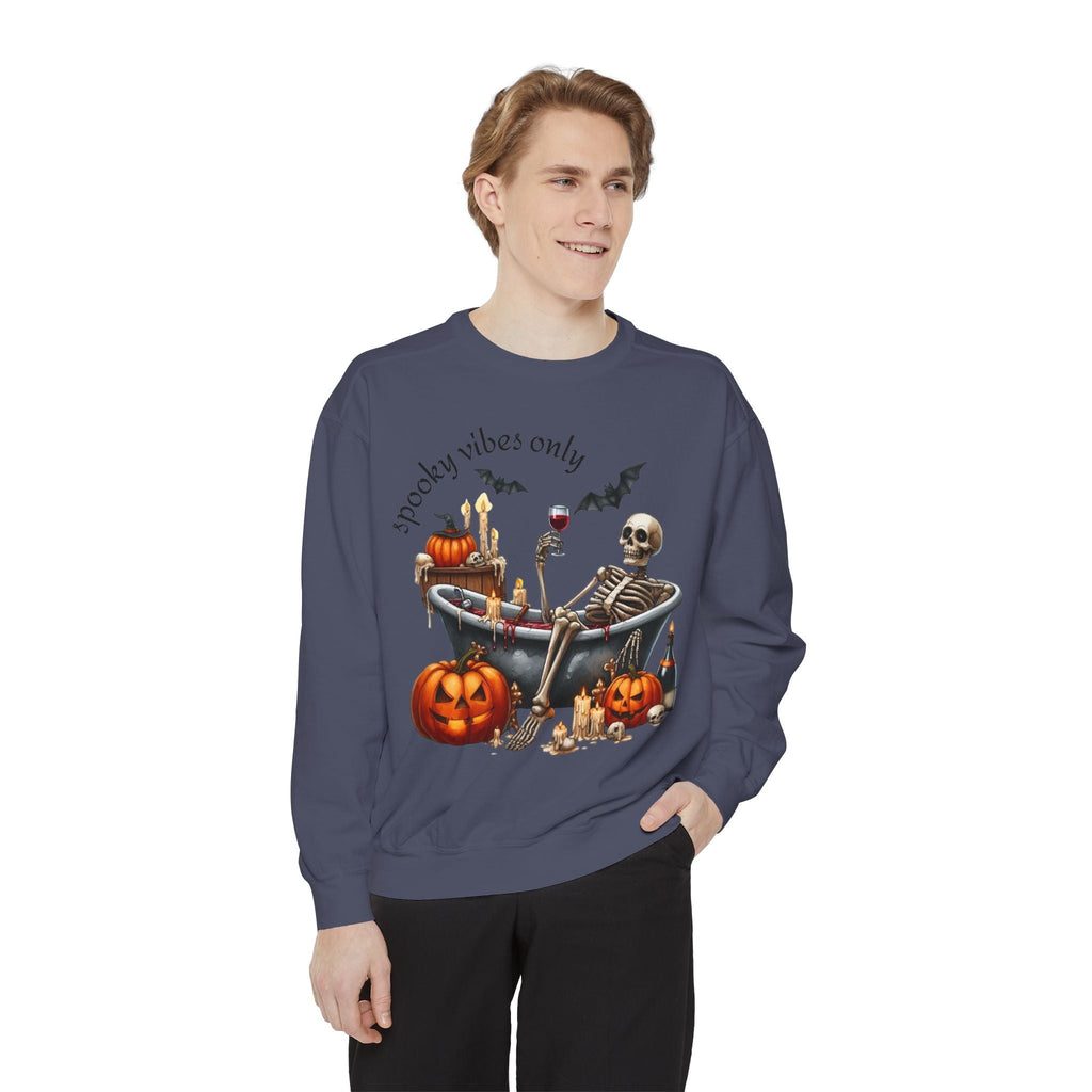 Spooky Vibes Only Sweatshirt, Halloween Sweatshirt, Unisex Fall Apparel, Cozy Trick or Treat Sweatshirt, Comfortable Halloween Gift, [...] - Metamorphosis Creations