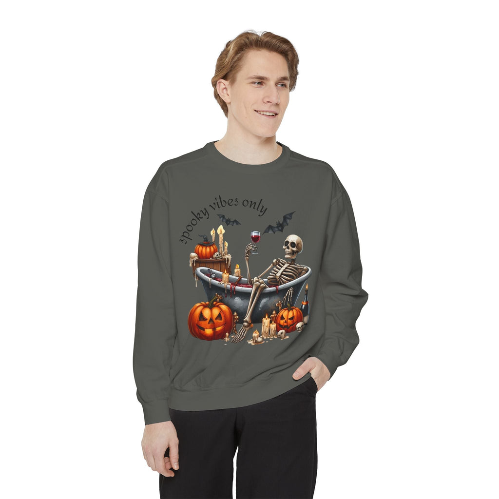 Spooky Vibes Only Sweatshirt, Halloween Sweatshirt, Unisex Fall Apparel, Cozy Trick or Treat Sweatshirt, Comfortable Halloween Gift, [...] - Metamorphosis Creations