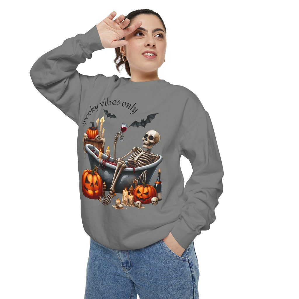Spooky Vibes Only Sweatshirt, Halloween Sweatshirt, Unisex Fall Apparel, Cozy Trick or Treat Sweatshirt, Comfortable Halloween Gift, [...] - Metamorphosis Creations