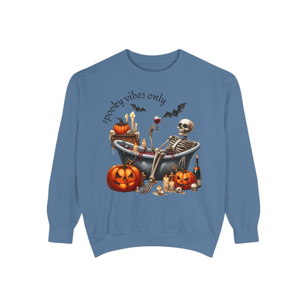 Spooky Vibes Only Sweatshirt, Halloween Sweatshirt, Unisex Fall Apparel, Cozy Trick or Treat Sweatshirt, Comfortable Halloween Gift, [...] - Metamorphosis Creations