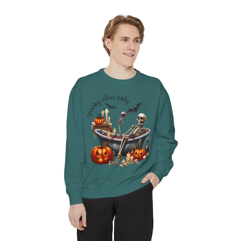Spooky Vibes Only Sweatshirt, Halloween Sweatshirt, Unisex Fall Apparel, Cozy Trick or Treat Sweatshirt, Comfortable Halloween Gift, [...] - Metamorphosis Creations