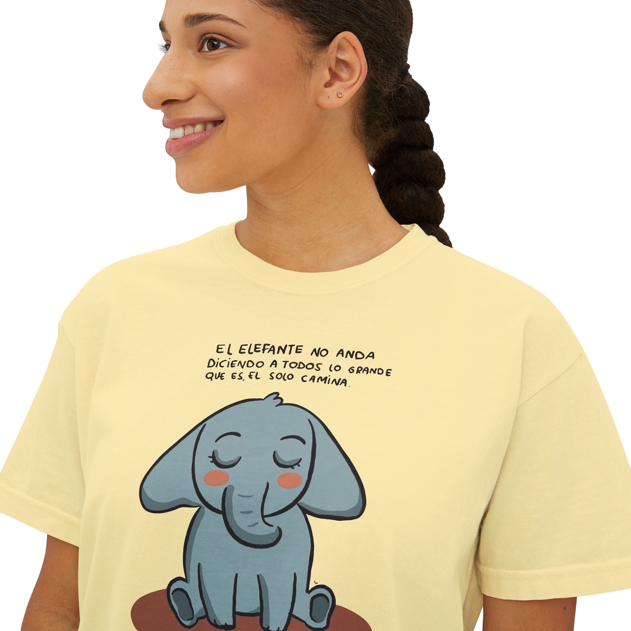 🌸 🧘‍♀️ Viste tu paz – Que tu energía hable primero Cute Elephant Women's Boxy Tee, Relaxed Fit Shirt, Gift for Animal Lovers, Casual Wear, - Metamorphosis Creations